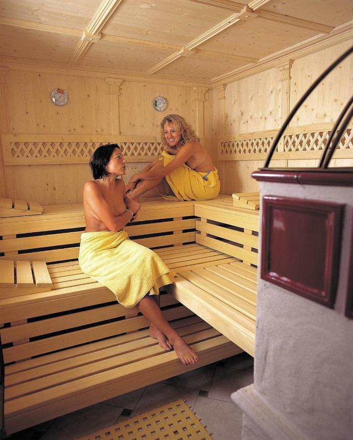 Hotel Landhaus Marchfeld Oberau Eksteriør bilde